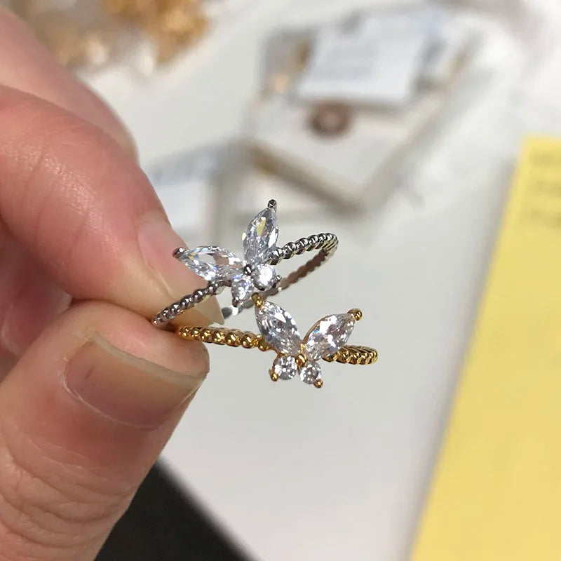 2021 Trend Women Rings Crystal Butterfly Finger-Ring Charm Simple Couple Wedding Rings Designed for Women Birthday Gift Jewelry