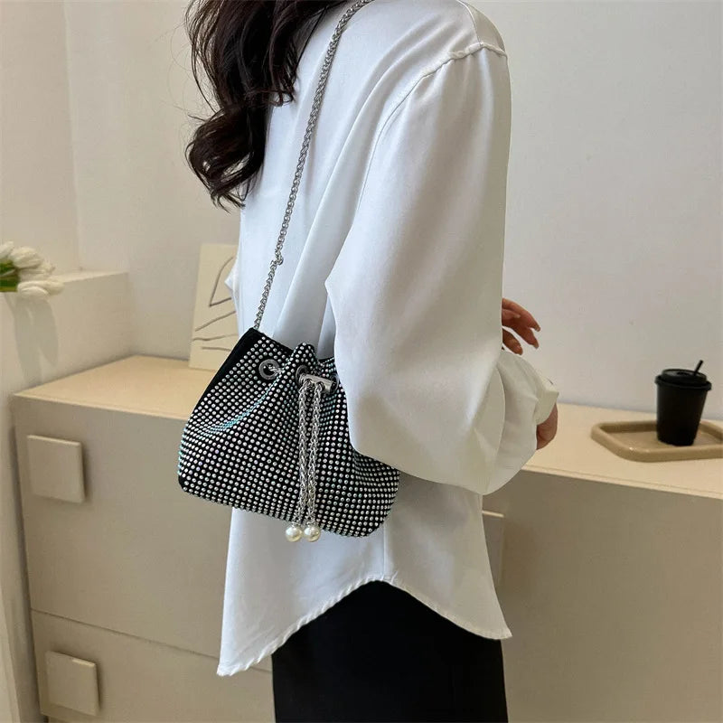 Women Fashion Diamonds Rhinestone Bucket Bags Retro Pearl Chain Ladies Shoulder Bags Shiny Small Crossbody Bags Female Handbags