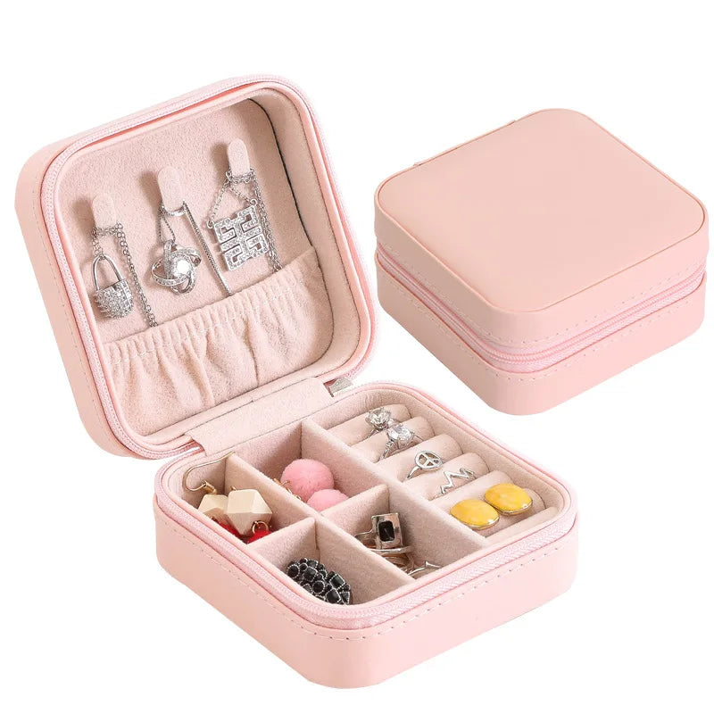 Personalized Jewelry Boxes Bridesmaid Jewelry Box Bridesmaid Gift Maid of Honor Travel Jewelry Case Box Custom Gift for Women