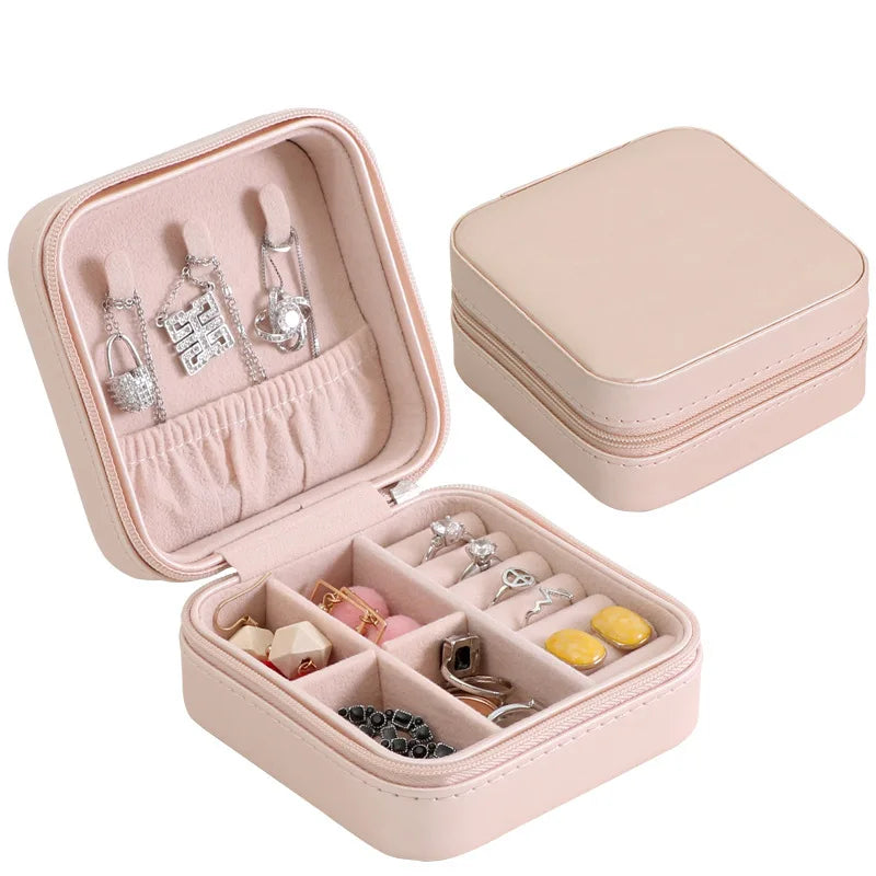 Personalized Jewelry Boxes Bridesmaid Jewelry Box Bridesmaid Gift Maid of Honor Travel Jewelry Case Box Custom Gift for Women