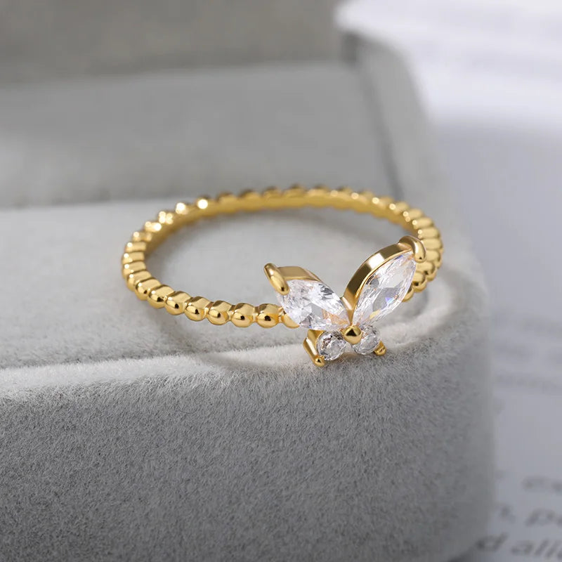 2021 Trend Women Rings Crystal Butterfly Finger-Ring Charm Simple Couple Wedding Rings Designed for Women Birthday Gift Jewelry