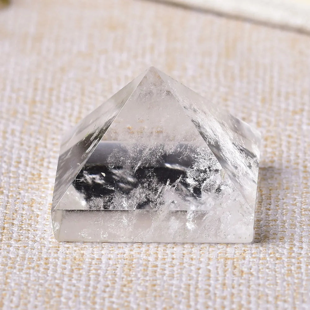 Natural Crystal Pyramid Fluorite Quartz Healing Stone Chakra Reiki Crystal Point Energy Home Decor Handmade Crafts of Gem Stone