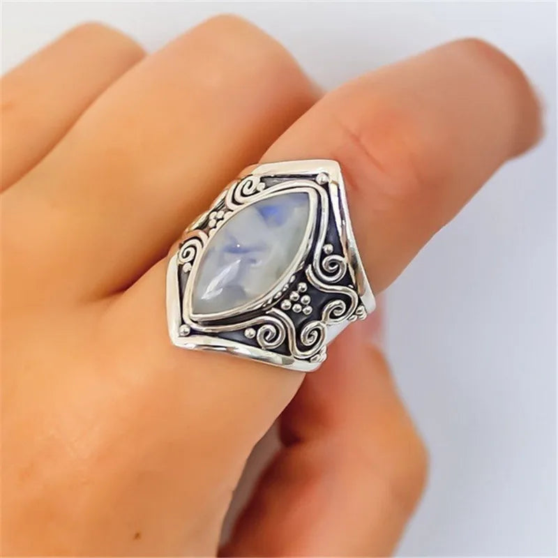 Vintage Tibetan Silver Big Healing Crystal Bohemia Rings for Women Boho Antique Indian Moonstone Ring Jewelry Girls Ladies Gifts