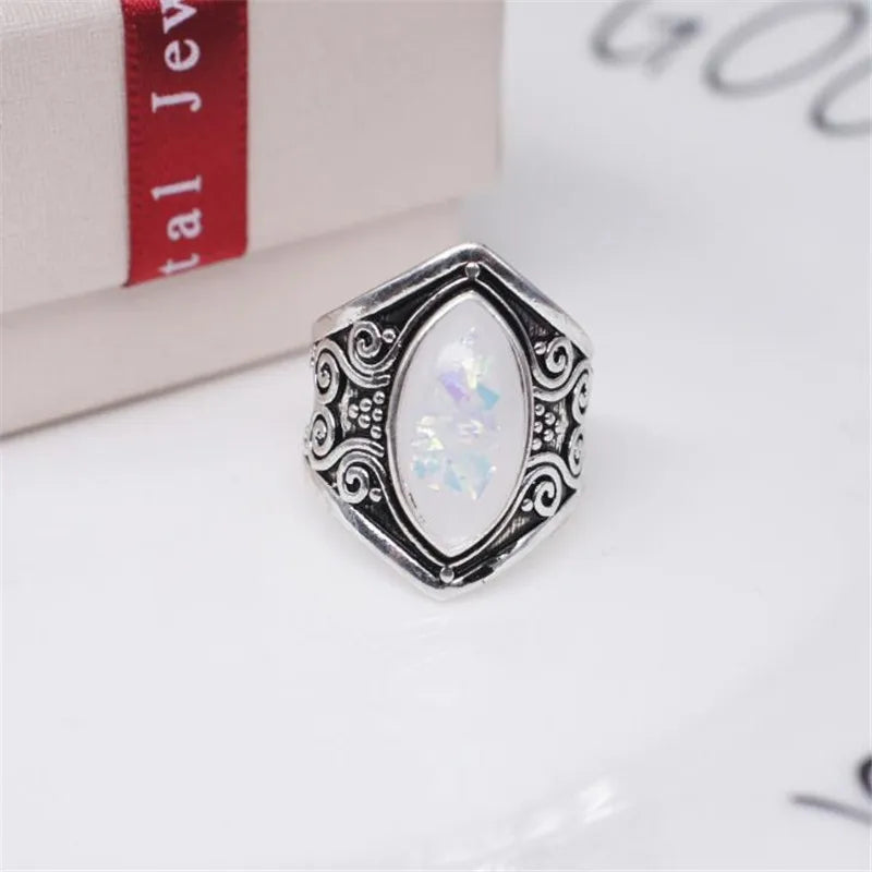 Vintage Tibetan Silver Big Healing Crystal Bohemia Rings for Women Boho Antique Indian Moonstone Ring Jewelry Girls Ladies Gifts