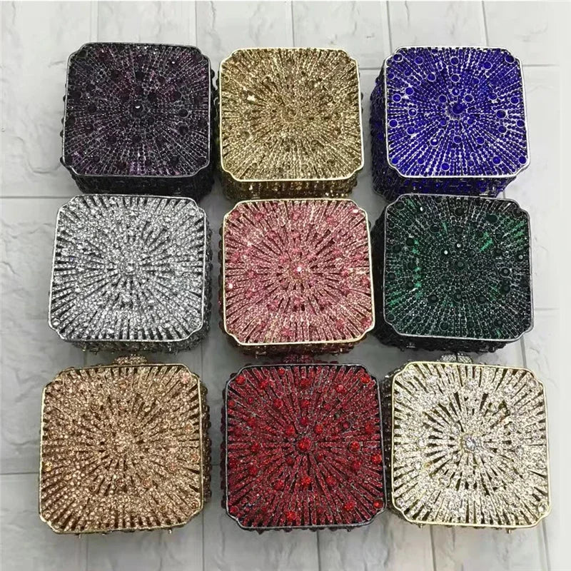 Latest Evening Clutch Bags Ladies Handbags Diamond Skull Clutch Women Evening Bags Dazzling Crystal Evening Metal Clutches