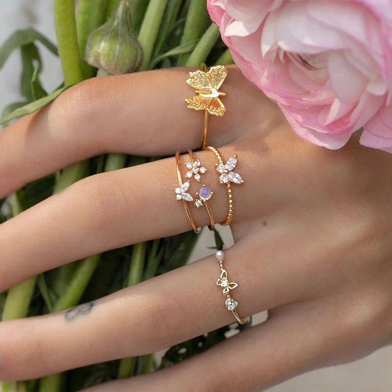 2021 Trend Women Rings Crystal Butterfly Finger-Ring Charm Simple Couple Wedding Rings Designed for Women Birthday Gift Jewelry