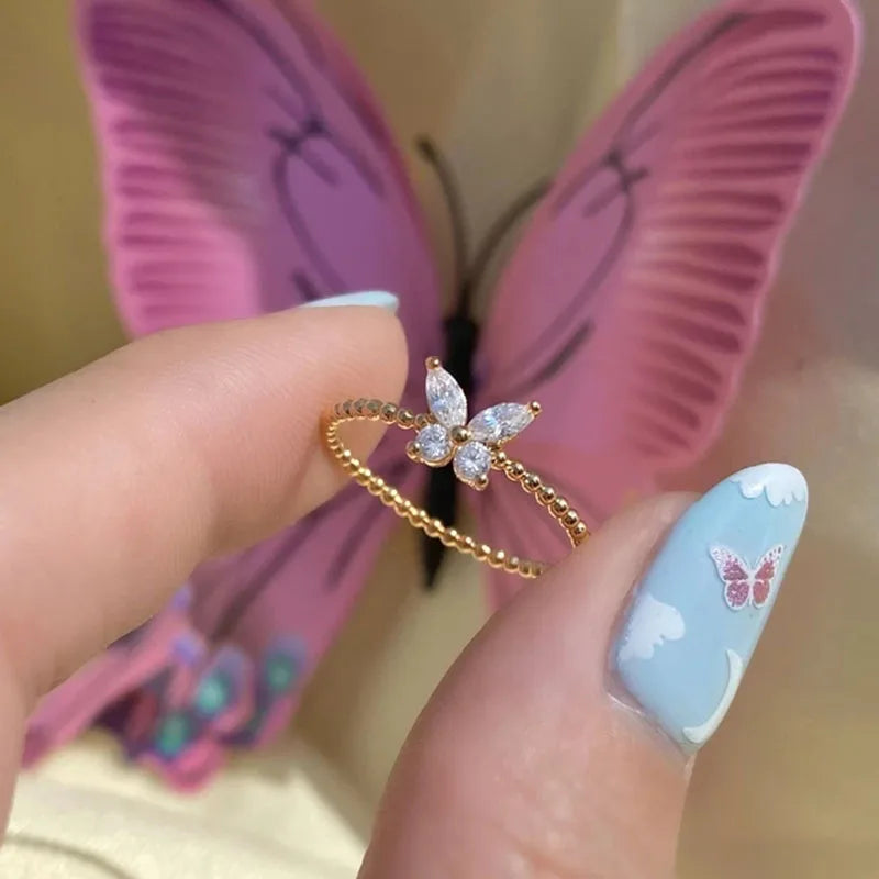 2021 Trend Women Rings Crystal Butterfly Finger-Ring Charm Simple Couple Wedding Rings Designed for Women Birthday Gift Jewelry